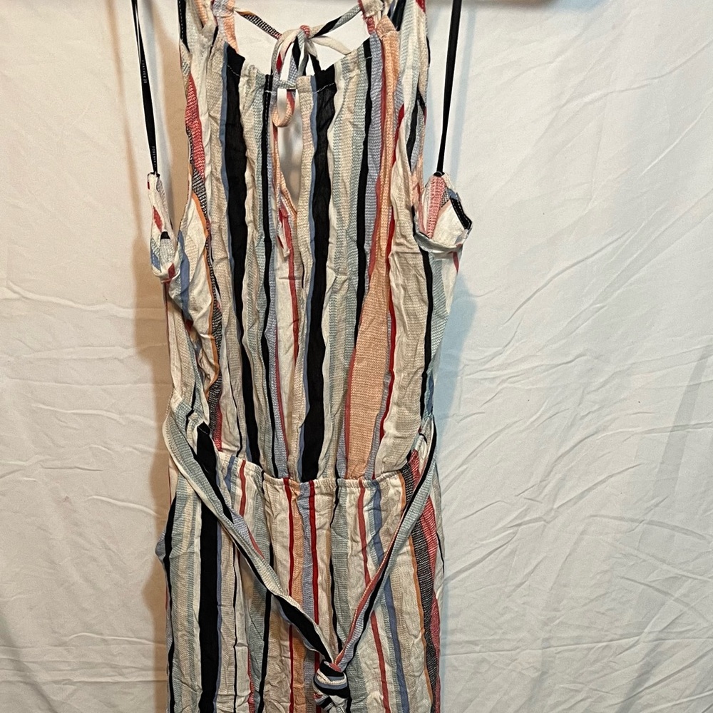 FOREVER 21 Short Sleeveless Tie Jumpsuit/Romper Size L Large Ivory Black Red
